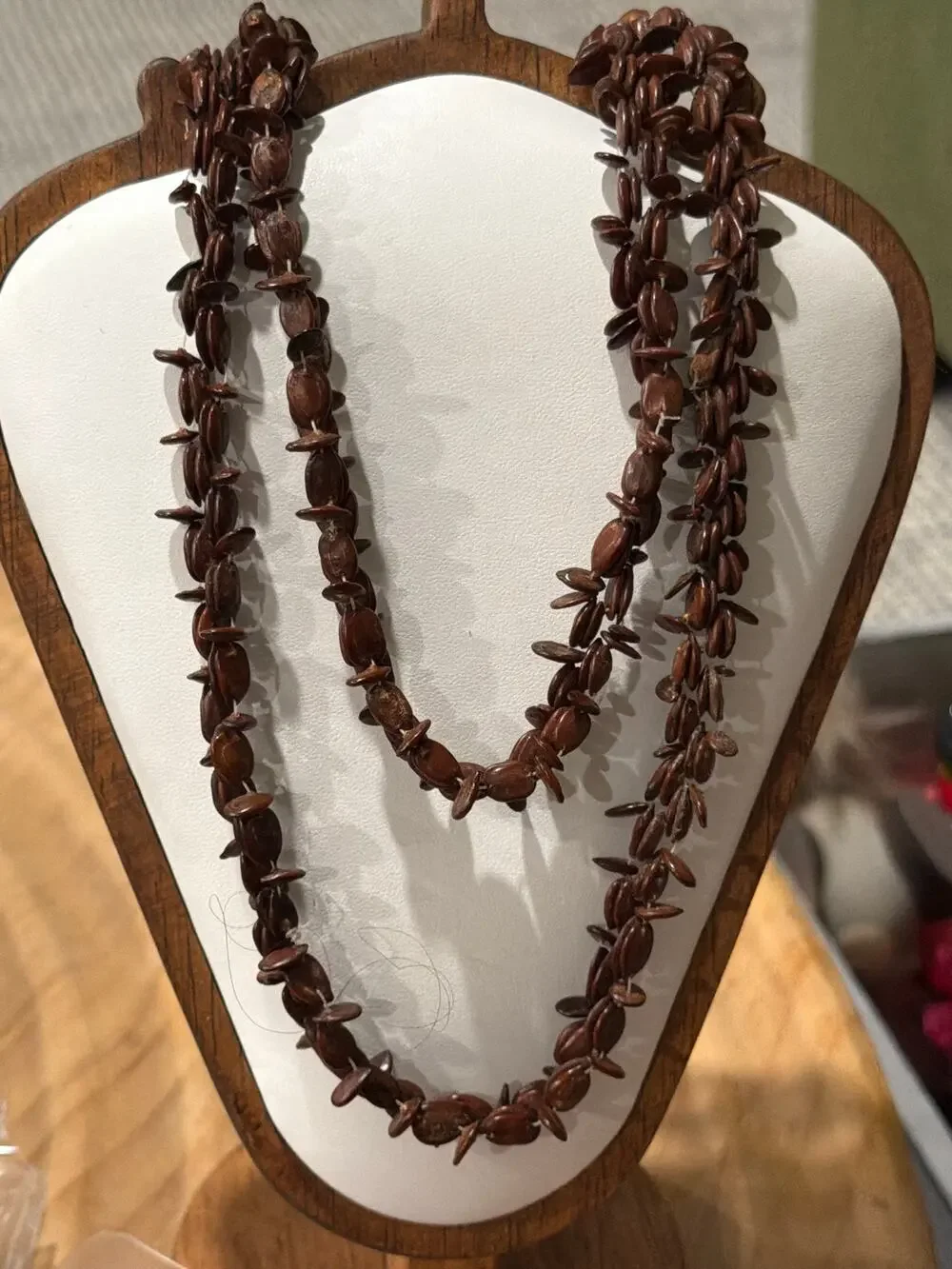 Vintage apple seed Koa Hawaiian necklace 1960s